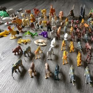 Different toy animals, used